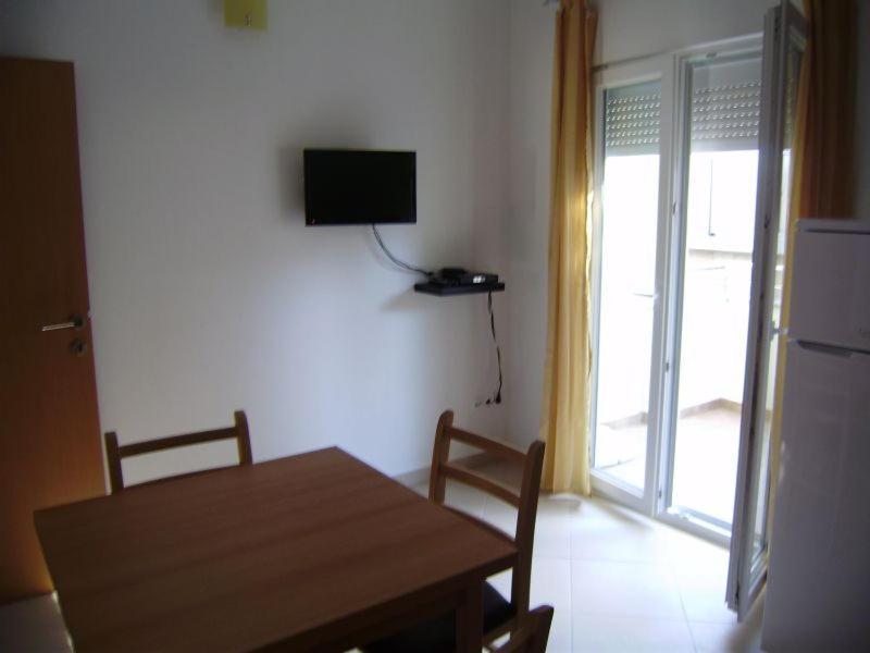 Apartments Roko โรกอซนิซา ภายนอก รูปภาพ